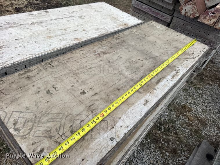 image for item EN0795 Approximately 200 concrete forms