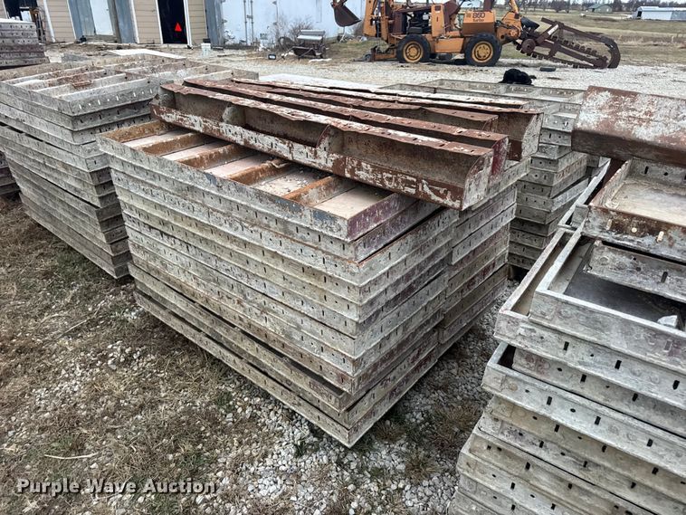 image for item EN0795 Approximately 200 concrete forms