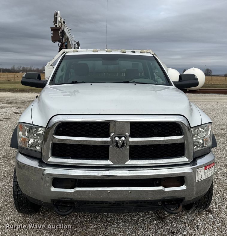 image for item EN0798 2015 RAM 5500 utility / service truck