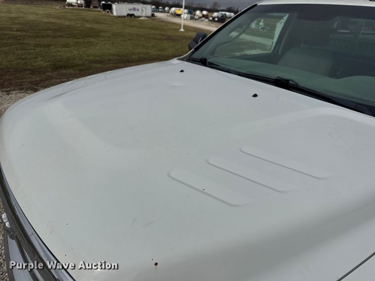 image for item EN0798 2015 RAM 5500 utility / service truck