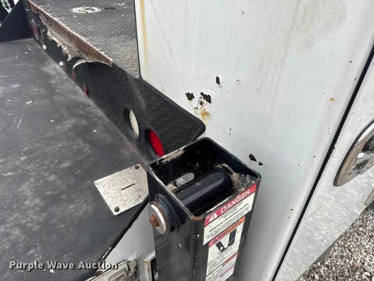 image for item EN0798 2015 RAM 5500 utility / service truck