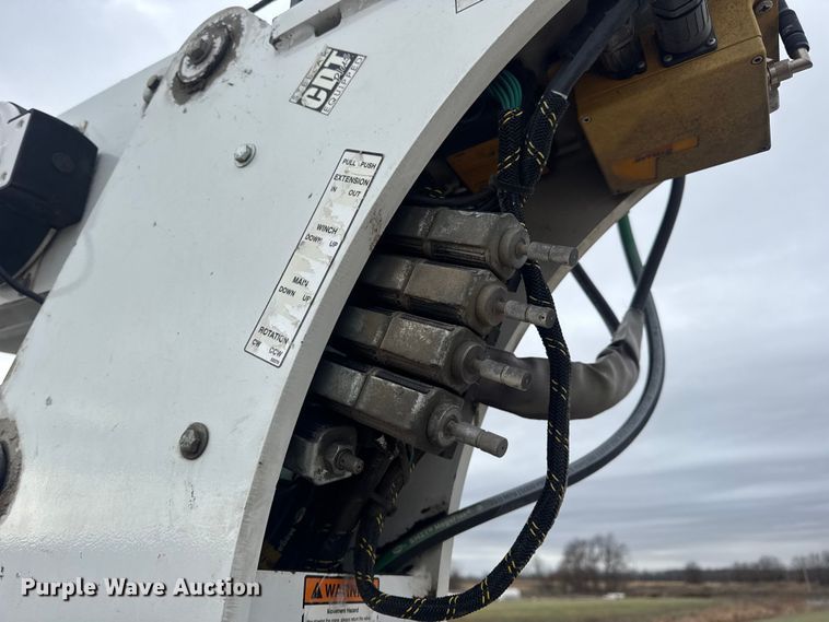 image for item EN0798 2015 RAM 5500 utility / service truck