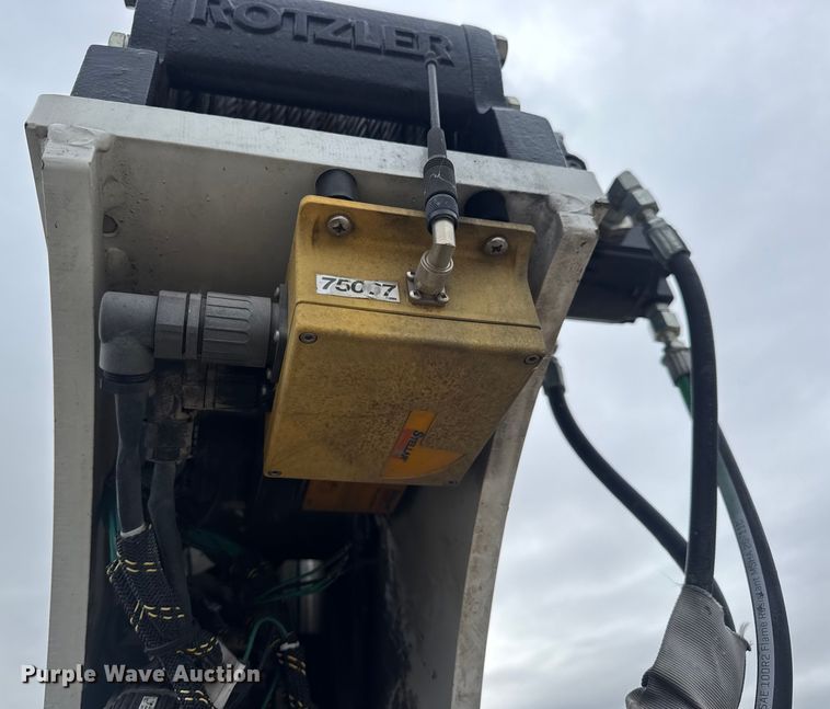 image for item EN0798 2015 RAM 5500 utility / service truck