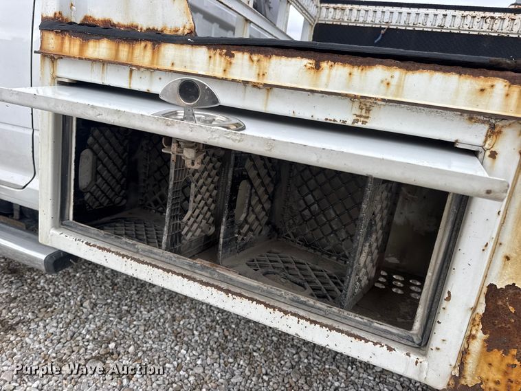 image for item EN0798 2015 RAM 5500 utility / service truck