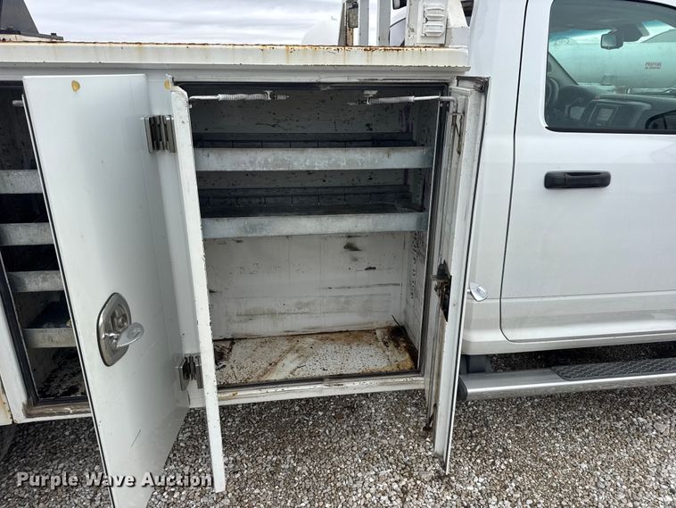 image for item EN0798 2015 RAM 5500 utility / service truck