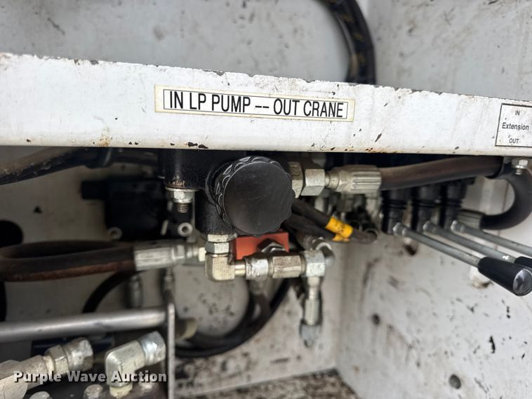 image for item EN0798 2015 RAM 5500 utility / service truck