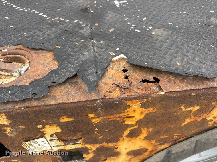 image for item EN0798 2015 RAM 5500 utility / service truck