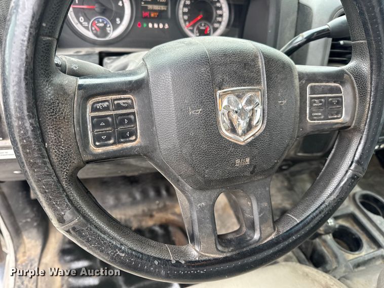 image for item EN0798 2015 RAM 5500 utility / service truck