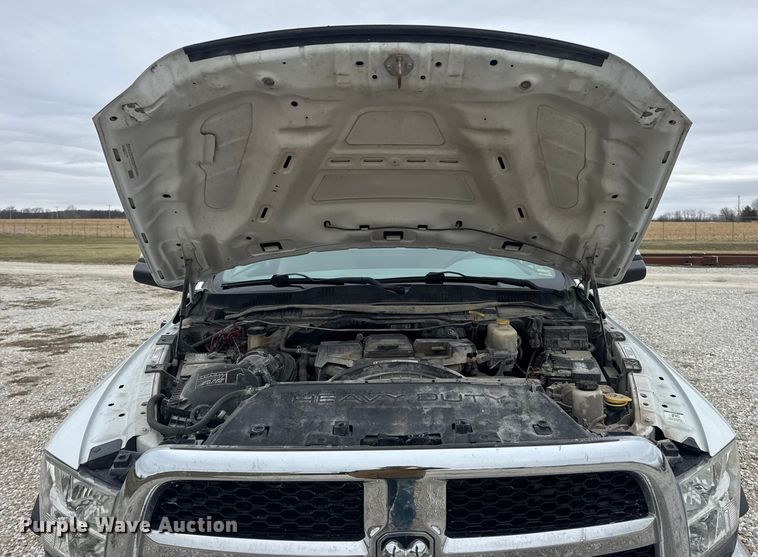 image for item EN0798 2015 RAM 5500 utility / service truck