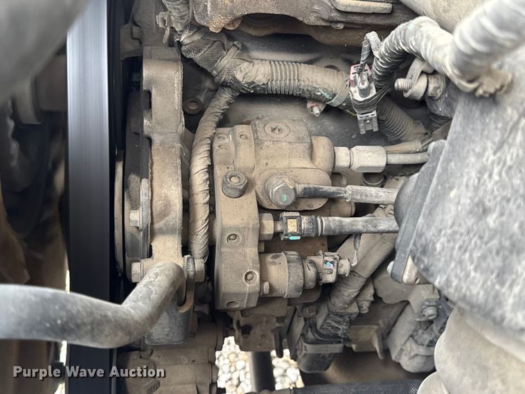 image for item EN0798 2015 RAM 5500 utility / service truck