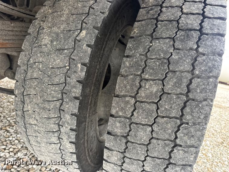 image for item EN0798 2015 RAM 5500 utility / service truck