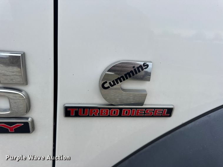 image for item EN0798 2015 RAM 5500 utility / service truck