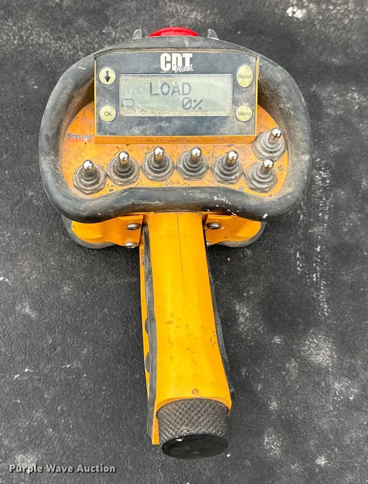 image for item EN0798 2015 RAM 5500 utility / service truck