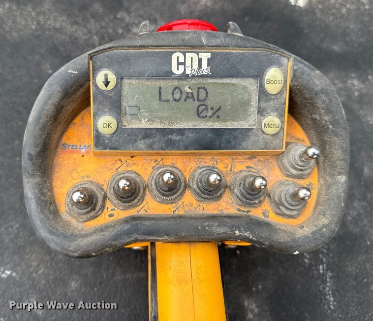 image for item EN0798 2015 RAM 5500 utility / service truck