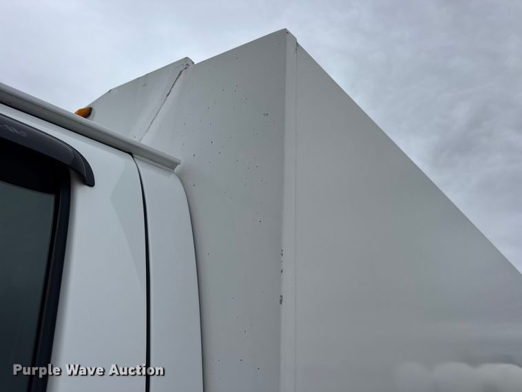 image for item EN0799 2018 Chevrolet Express G3500 utility van