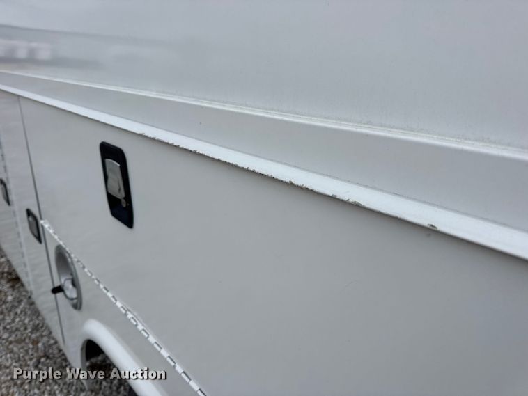 image for item EN0799 2018 Chevrolet Express G3500 utility van