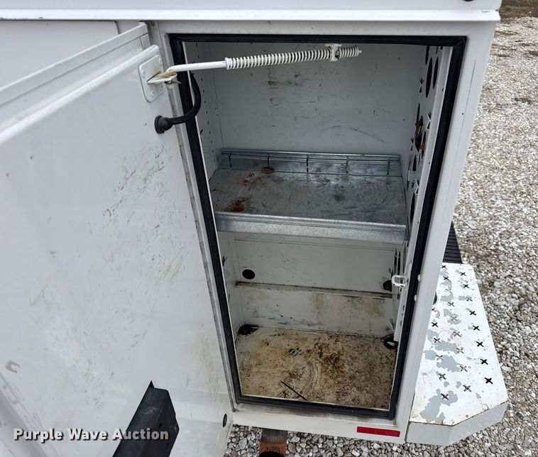 image for item EN0799 2018 Chevrolet Express G3500 utility van