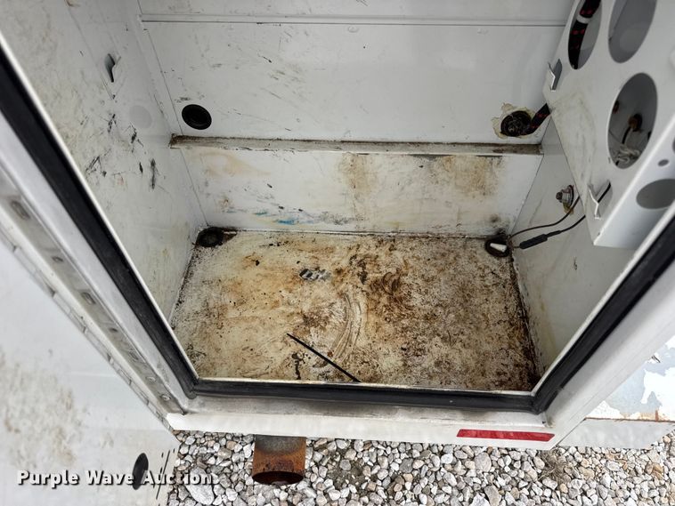 image for item EN0799 2018 Chevrolet Express G3500 utility van