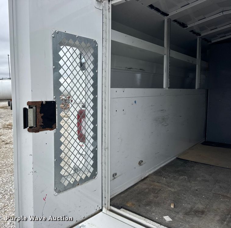 image for item EN0799 2018 Chevrolet Express G3500 utility van