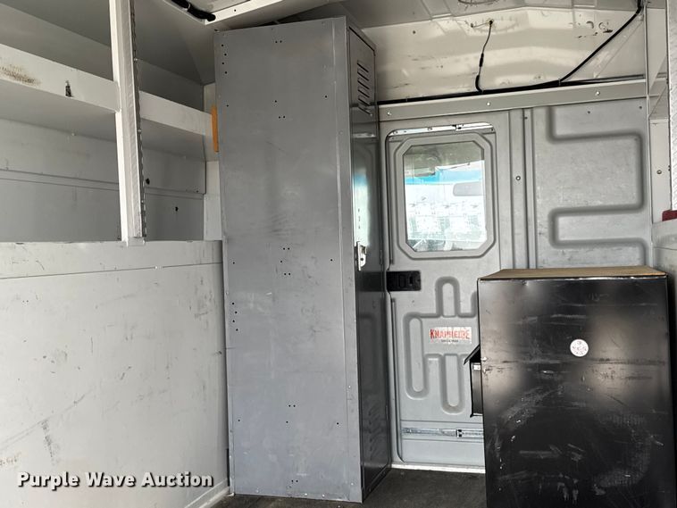 image for item EN0799 2018 Chevrolet Express G3500 utility van