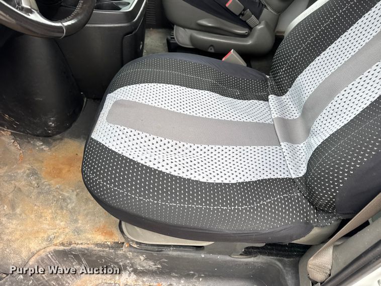 image for item EN0799 2018 Chevrolet Express G3500 utility van