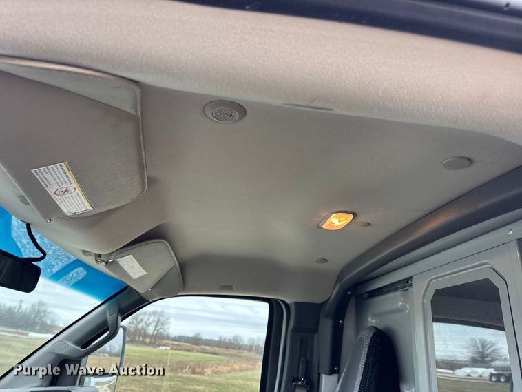 image for item EN0799 2018 Chevrolet Express G3500 utility van