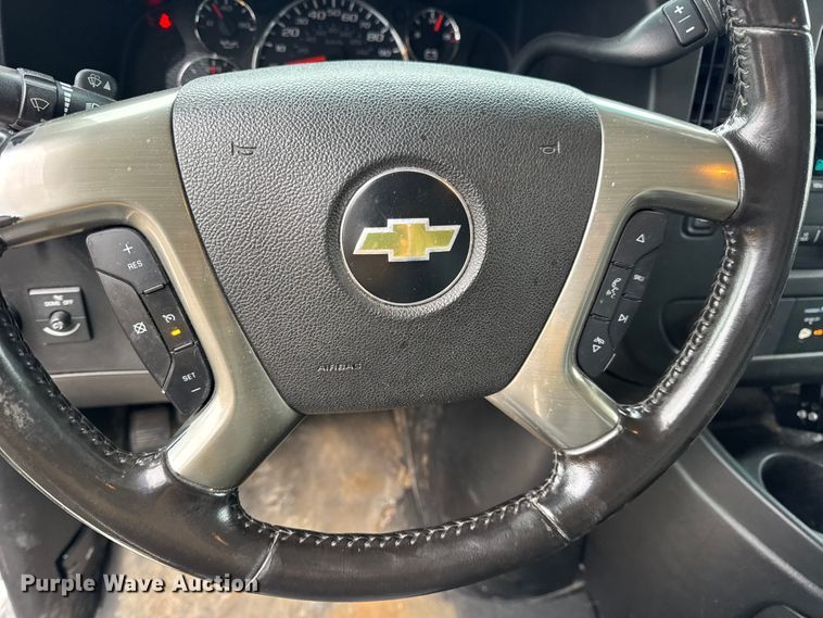 image for item EN0799 2018 Chevrolet Express G3500 utility van