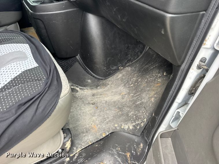 image for item EN0799 2018 Chevrolet Express G3500 utility van