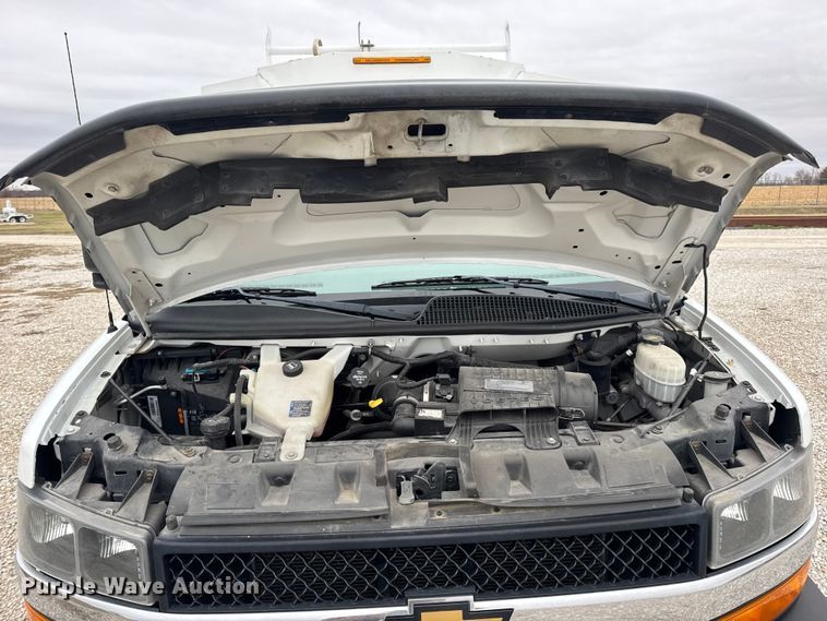 image for item EN0799 2018 Chevrolet Express G3500 utility van