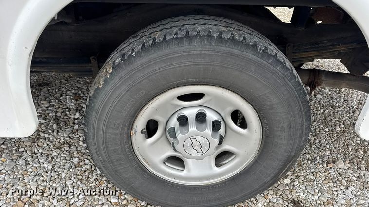 image for item EN0799 2018 Chevrolet Express G3500 utility van