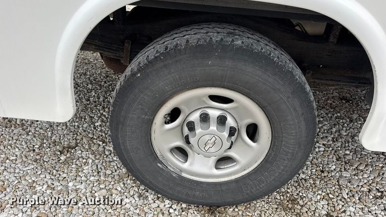 image for item EN0799 2018 Chevrolet Express G3500 utility van