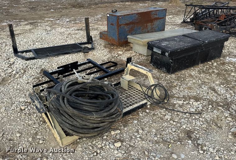 image for item EN0807 Truck parts