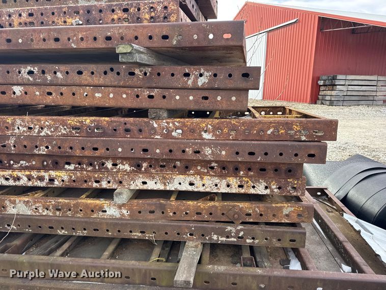 image for item EN0810 (22) concrete forms