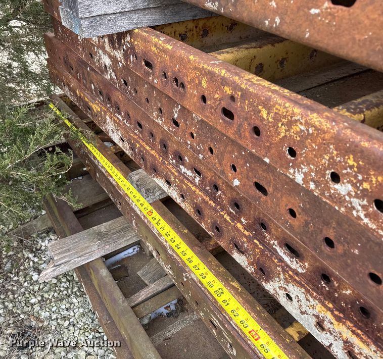 image for item EN0810 (22) concrete forms