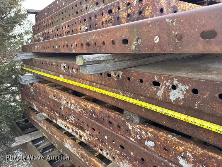 image for item EN0810 (22) concrete forms