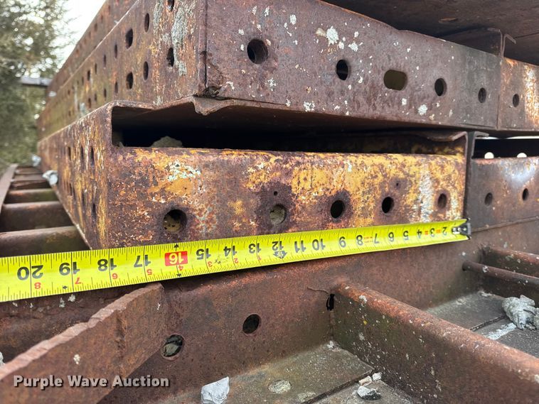 image for item EN0810 (22) concrete forms