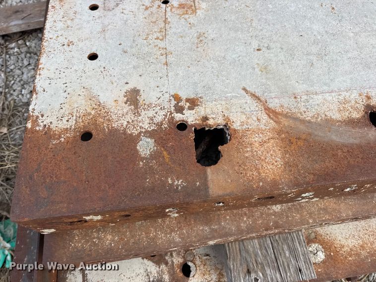 image for item EN0810 (22) concrete forms