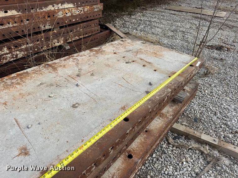 image for item EN0810 (22) concrete forms