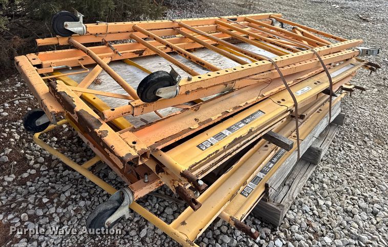 image for item EN0811 Metaltech scaffolding