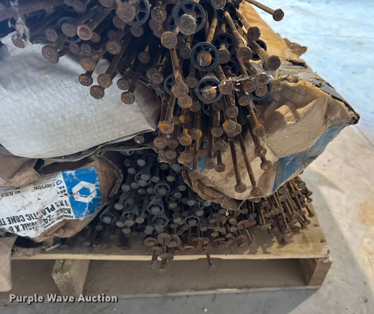 image for item EN0813 Snap ties