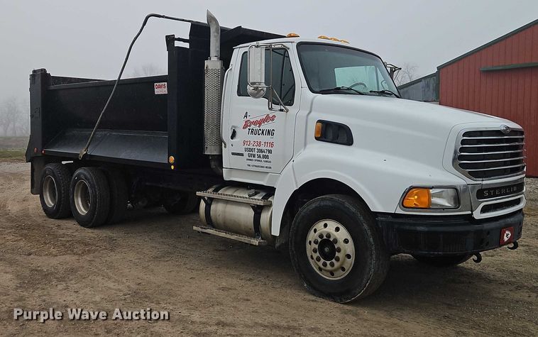 image for item EO4909 2006 Sterling Truck A9500 Series dump truck