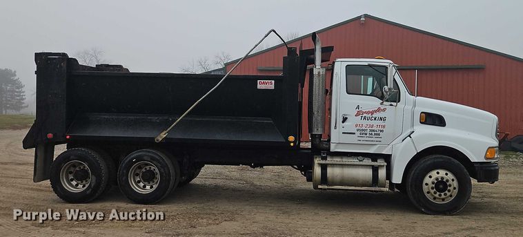 image for item EO4909 2006 Sterling Truck A9500 Series dump truck