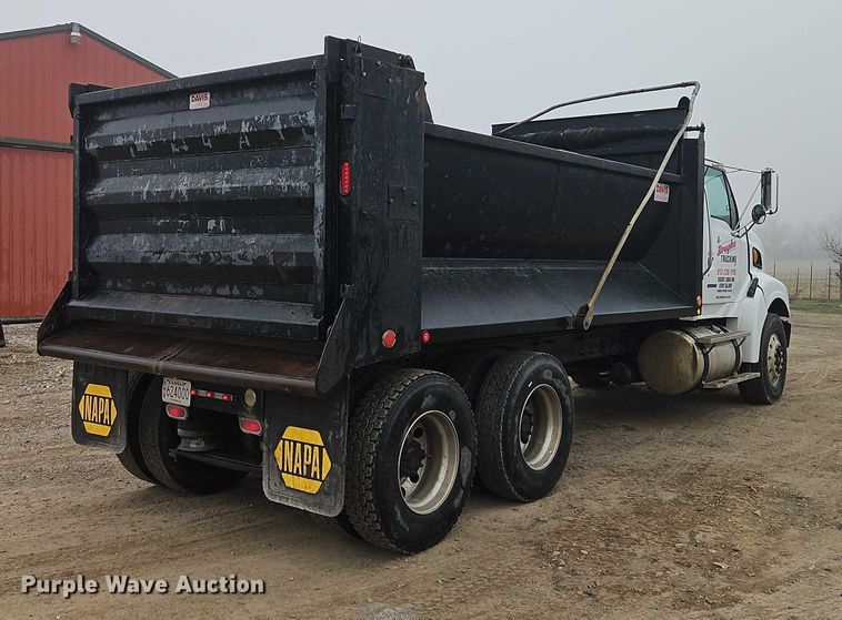 image for item EO4909 2006 Sterling Truck A9500 Series dump truck