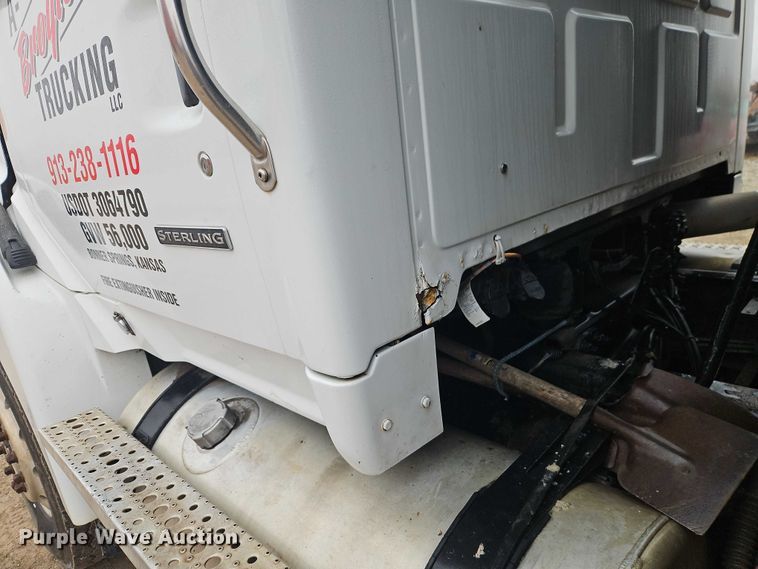 image for item EO4909 2006 Sterling Truck A9500 Series dump truck