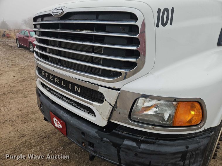 image for item EO4909 2006 Sterling Truck A9500 Series dump truck