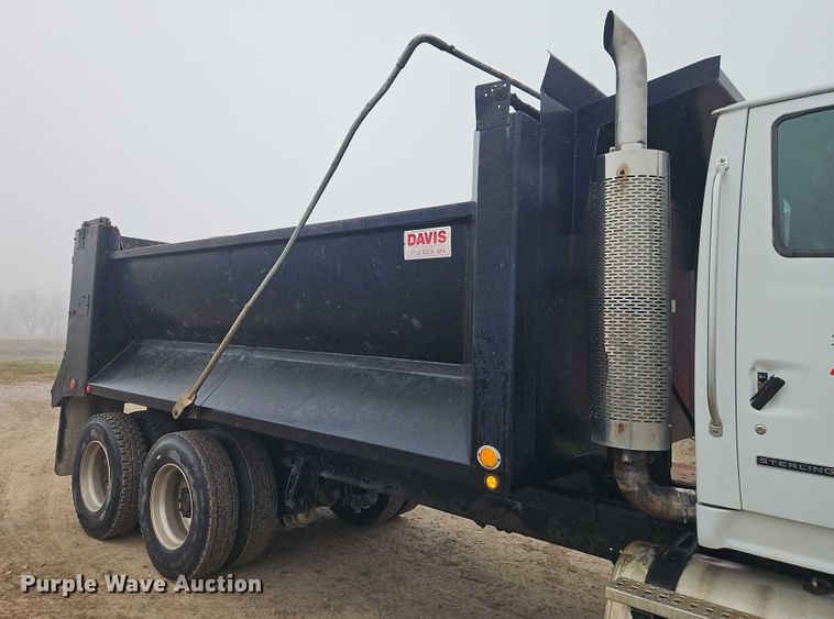 image for item EO4909 2006 Sterling Truck A9500 Series dump truck