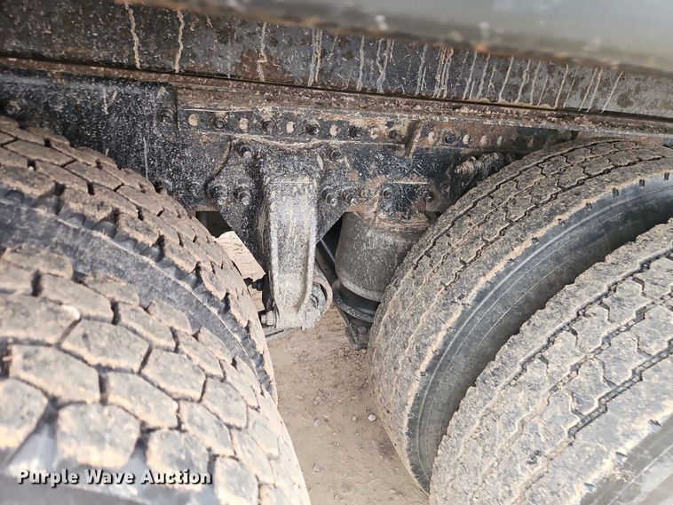 image for item EO4909 2006 Sterling Truck A9500 Series dump truck