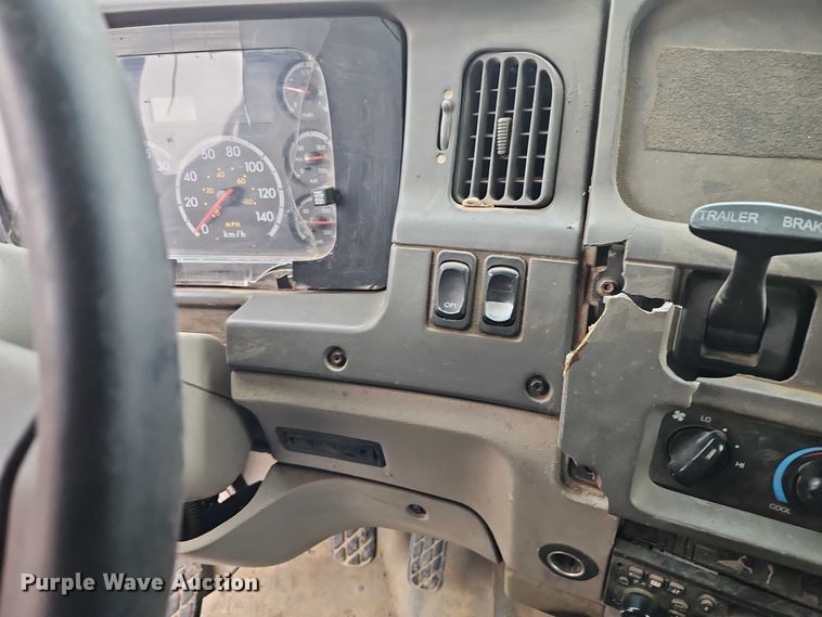 image for item EO4909 2006 Sterling Truck A9500 Series dump truck