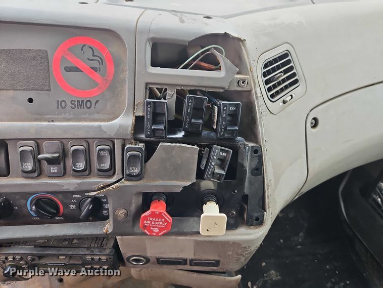 image for item EO4909 2006 Sterling Truck A9500 Series dump truck