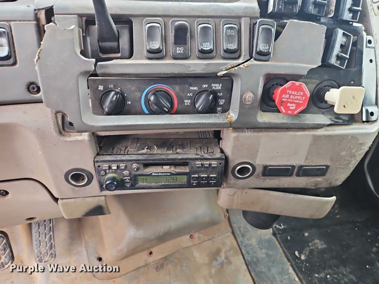 image for item EO4909 2006 Sterling Truck A9500 Series dump truck